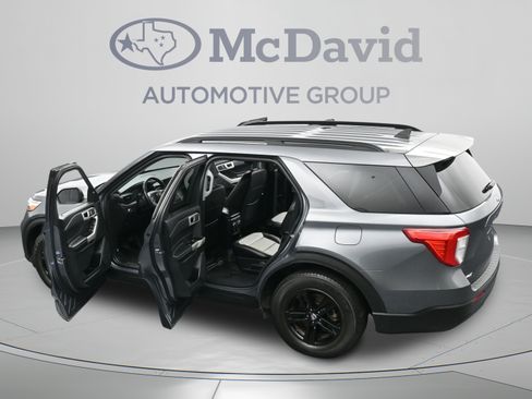 Used 2021 Ford Explorer XLT RWD image 44