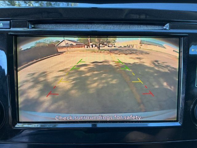 Used 2018 Nissan Rogue SV AWD/4WD image 15