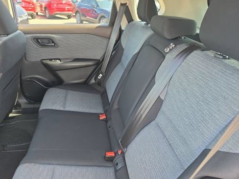 Used 2021 Nissan Rogue S FWD image 11