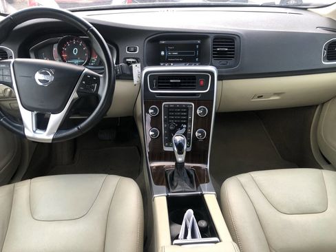 Used 2015 Volvo S60 T5 Premier Plus image 11