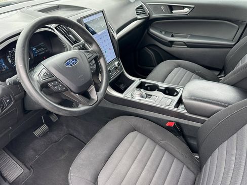 Used 2024 Ford Edge SE w/ Black Appearance Package AWD/4WD image 9