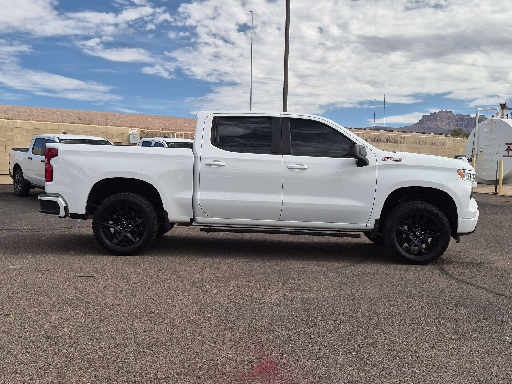 Used 2022 Chevrolet Silverado 1500 RST AWD/4WD image 4