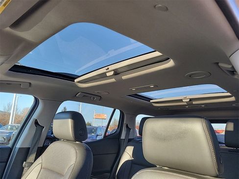 Used 2019 GMC Acadia SLT image 31