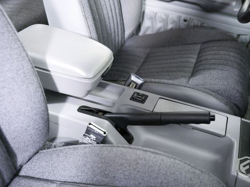 Used 1993 Ford Mustang Cobra image 40