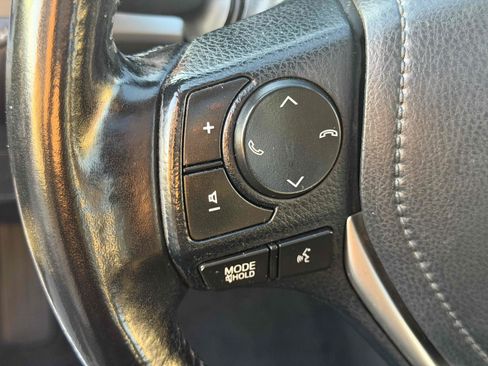 Used 2017 Toyota RAV4 XLE FWD image 30