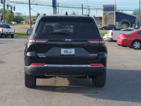 Used 2023 Jeep Grand Cherokee Limited AWD/4WD image 7