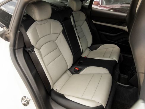 Certified 2021 Porsche Taycan RWD image 39