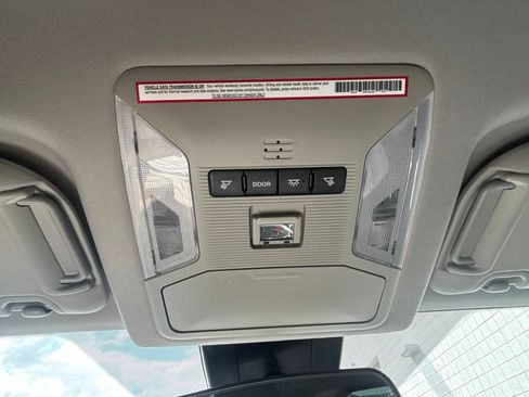 Used 2020 Toyota RAV4 XLE FWD image 16