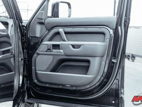 Used 2020 Land Rover Defender 110 X AWD/4WD image 64