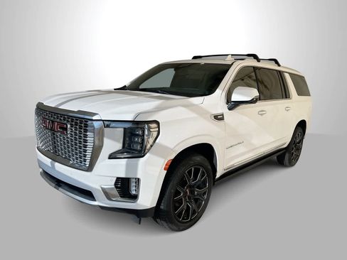 Used 2021 GMC Yukon XL Denali w/ Denali Ultimate Package AWD/4WD image 1