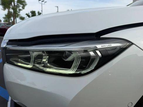 Used 2020 BMW 750i xDrive w/ Autobahn Package AWD/4WD image 34