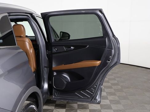 Used 2021 Lincoln Nautilus Reserve w/ Monochromatic Package image 25