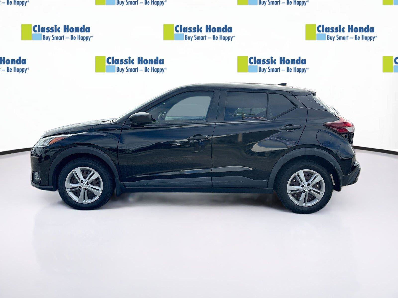 Used 2021 Nissan Kicks S FWD image 4