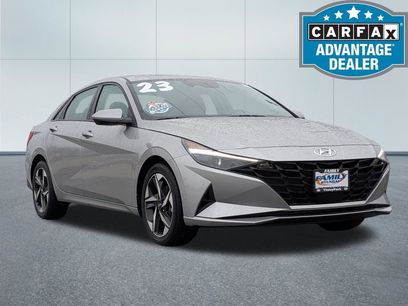 Certified 2023 Hyundai Elantra SEL w/ Convenience Package