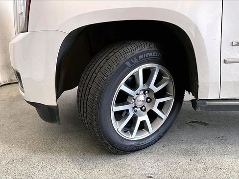 Used 2020 GMC Yukon Denali image 20