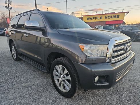 Used 2013 Toyota Sequoia Limited image 3