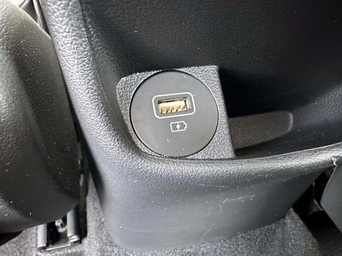 Used 2023 Hyundai Kona SE AWD/4WD image 14