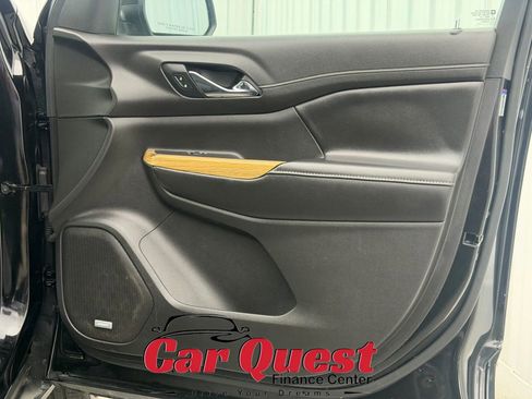 Used 2019 GMC Acadia Denali w/ Technology Package AWD/4WD image 22