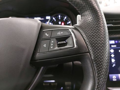 Used 2022 Maserati Quattroporte Modena image 19