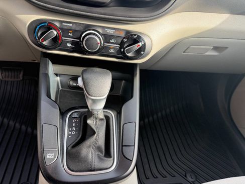 Used 2024 Kia Soul LX w/ Option Group 015 image 28