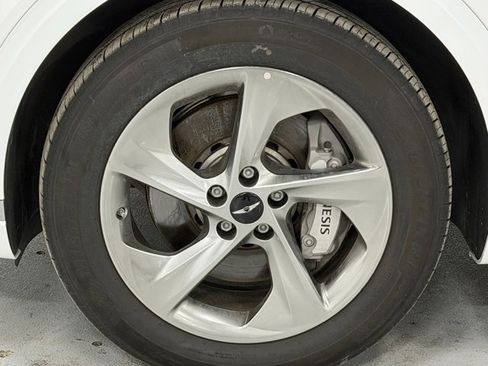 New 2026 Genesis GV70 2.5T image 8