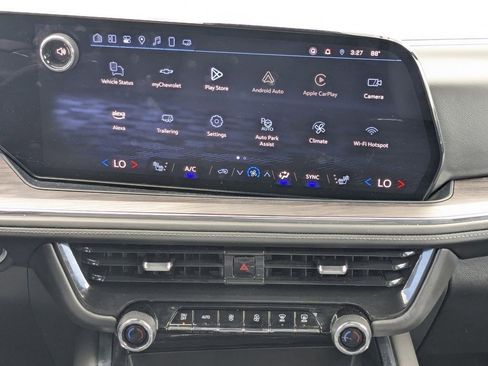 Certified 2025 Chevrolet Suburban Z71 AWD/4WD image 19