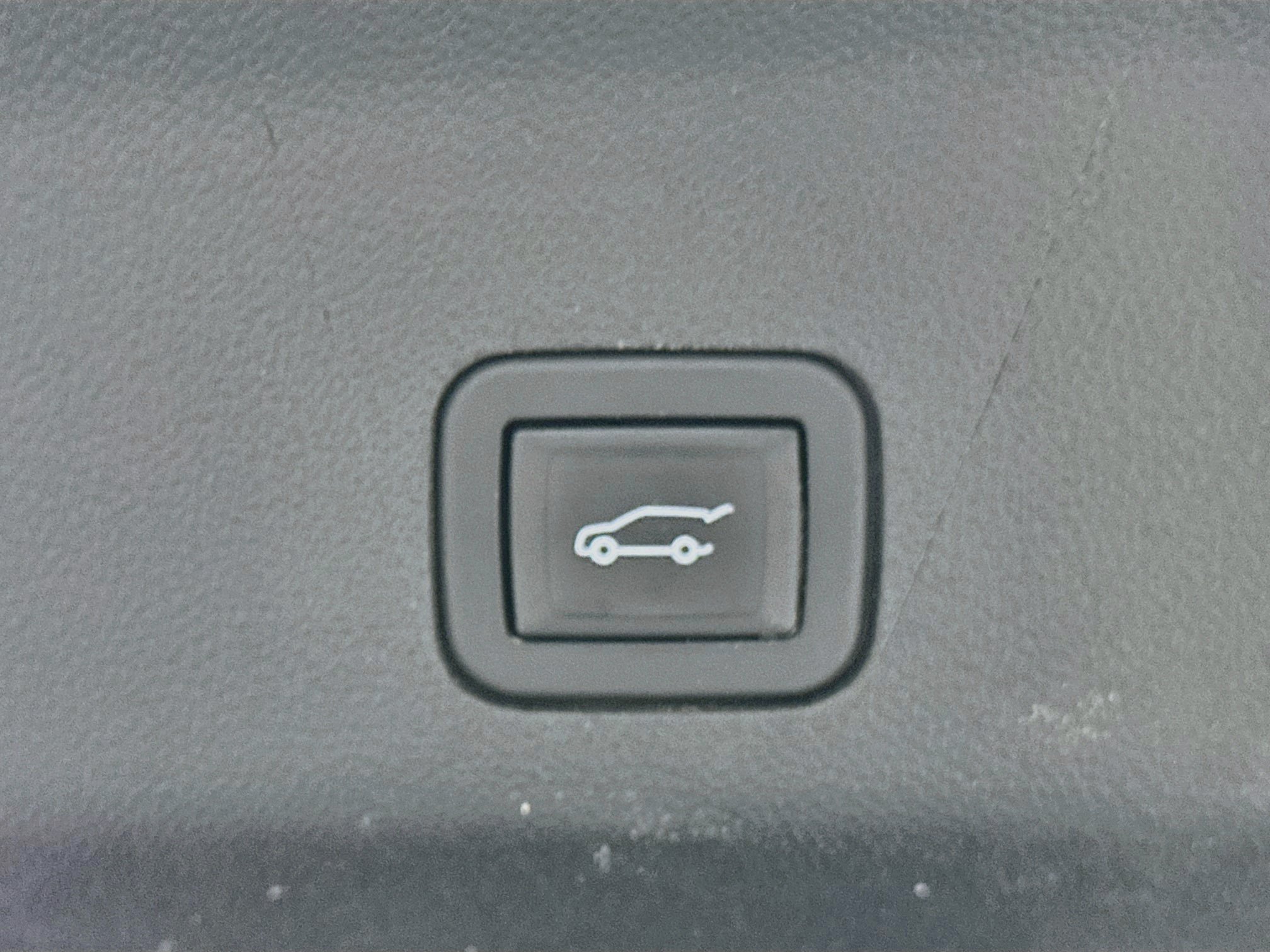 Used 2023 Chevrolet Suburban Premier AWD/4WD image 30