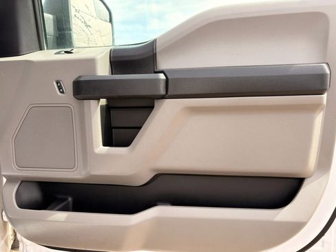 Used 2019 Ford F150 XL w/ Equipment Group 101A Mid AWD/4WD image 11