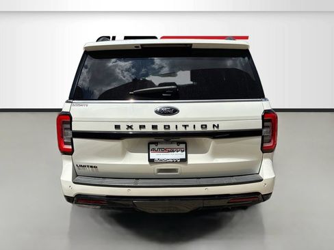 Used 2024 Ford Expedition Limited RWD image 6