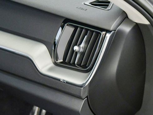 Certified 2023 Volvo XC60 B5 Core w/ Protection Package Premier image 16