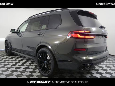 New 2026 BMW X7 M60i image 5