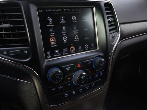 Used 2016 Jeep Grand Cherokee Summit AWD/4WD image 28