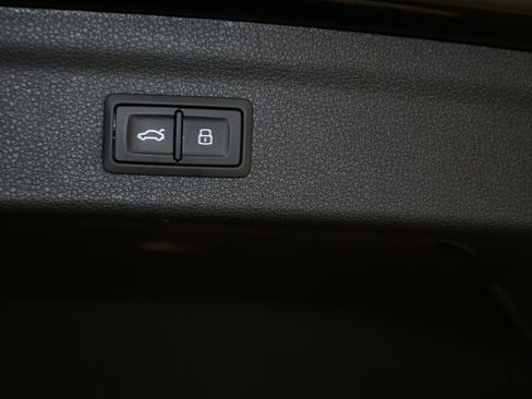 Certified 2023 Audi Q3 2.0T Premium w/ Convenience Package AWD/4WD image 23