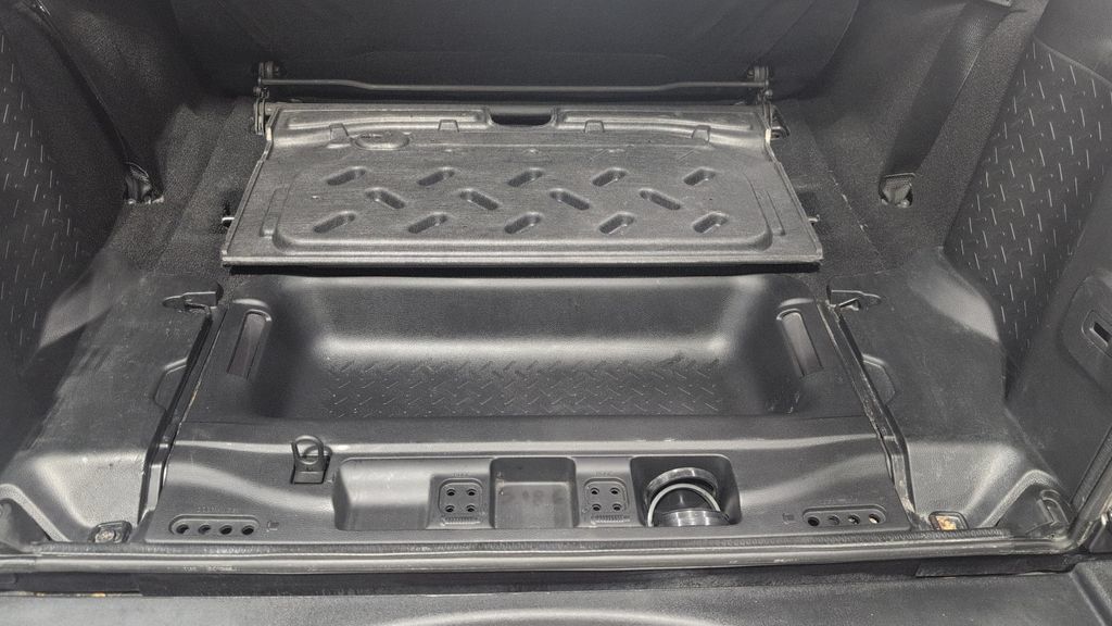 Used 2016 Jeep Wrangler Sport AWD/4WD image 21