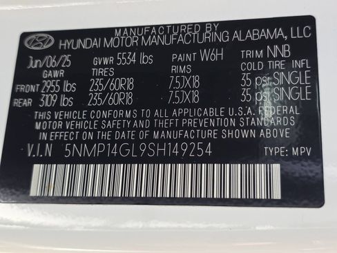 Certified 2025 Hyundai Santa Fe SE FWD image 31