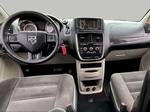 Used 2017 Dodge Grand Caravan SE w/ Power Window Group FWD image 16