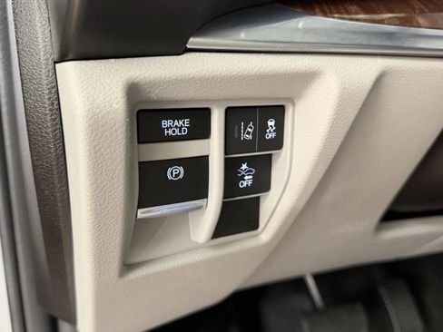 Used 2020 Acura MDX SH-AWD image 19