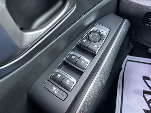 Used 2023 Kia Sorento LX image 23