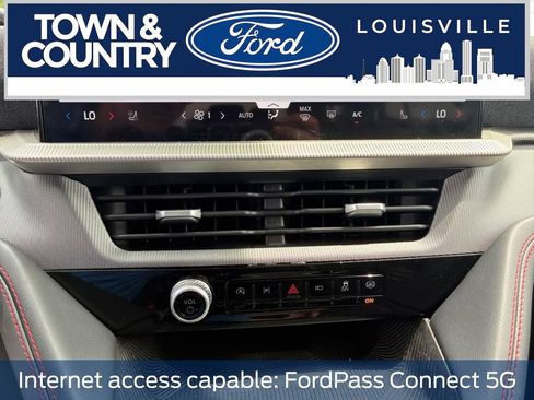 Used 2025 Ford Explorer ST-Line w/ ST-Line Street Pack AWD/4WD image 11