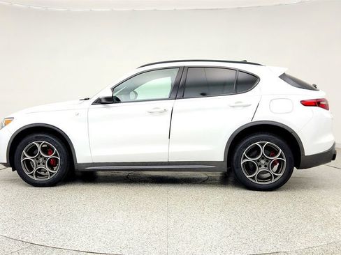 Used 2022 Alfa Romeo Stelvio Ti AWD/4WD image 8