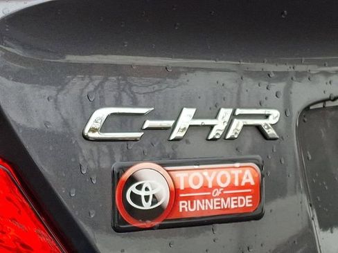 Used 2018 Toyota C-HR XLE image 30