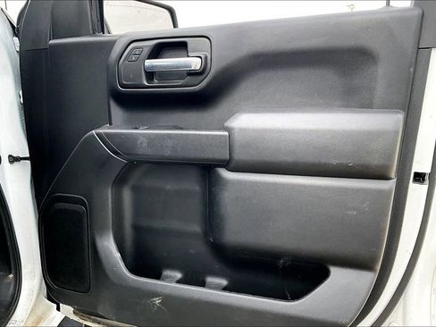 Used 2025 Chevrolet Silverado 1500 Custom image 23