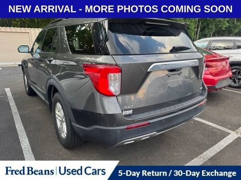 Used 2020 Ford Explorer XLT w/ Equipment Group 202A AWD/4WD image 4