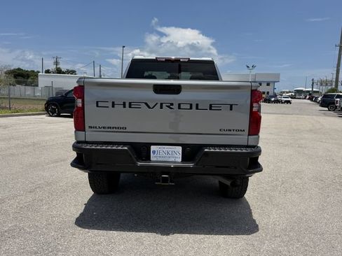 Used 2026 Chevrolet Silverado 2500 Custom w/ Custom Value Package AWD/4WD image 7