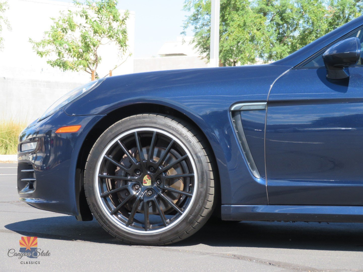 Used 2016 Porsche Panamera AWD/4WD image 19