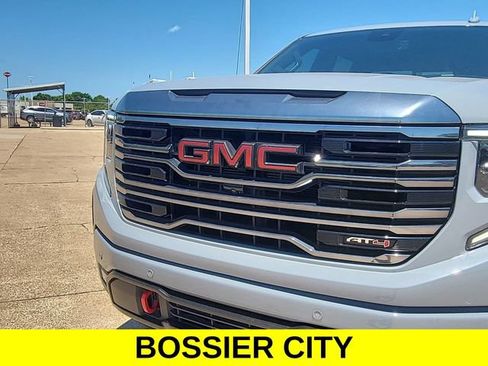 Certified 2024 GMC Sierra 1500 AT4 w/ AT4 Premium Package AWD/4WD image 31
