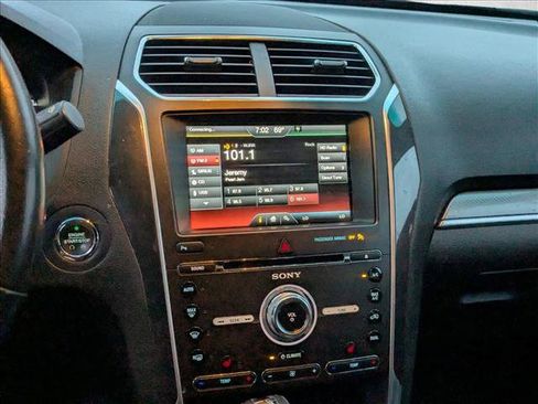 Used 2016 Ford Explorer Sport image 10