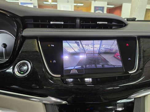 Used 2020 Cadillac XT6 Premium Luxury image 24
