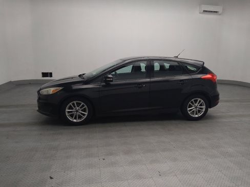 Used 2015 Ford Focus SE image 2