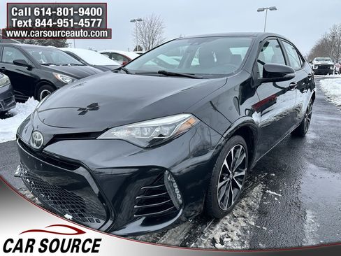 Used 2018 Toyota Corolla SE image 3